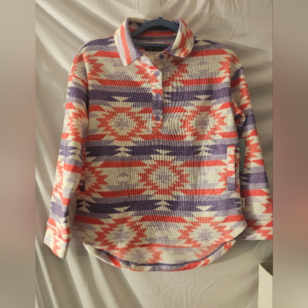 Coral & Lavender Southwestern PulloverMagellan‎ Outdoors Junior Lg 12-14